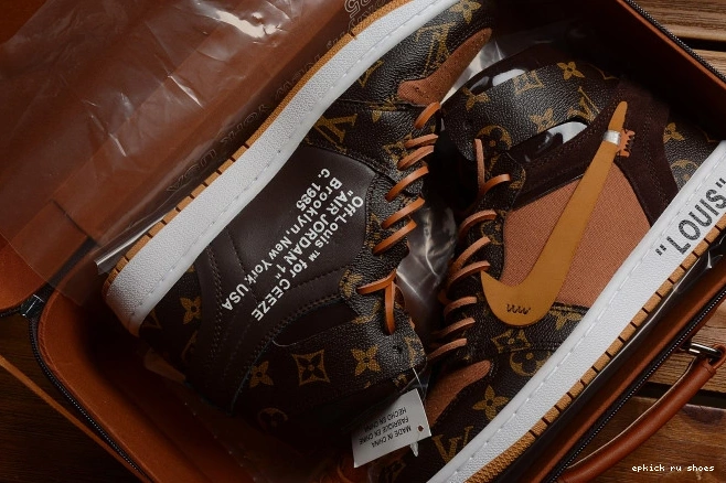 Cheap Retro Jordan Backboard555088-005 Air 1 OG High Shattered 0628